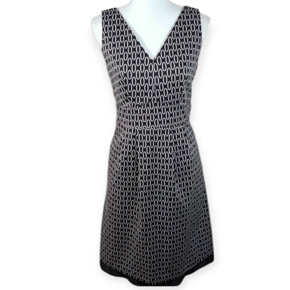 WD.NY BLACK & WHITE FIT & FLAIR DRESS SZ.6 EUC.